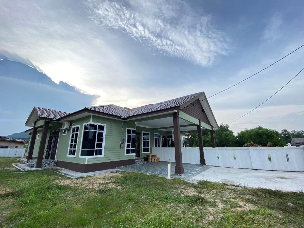 De Jara Guesthouse Dungun For Malay Экстерьер фото