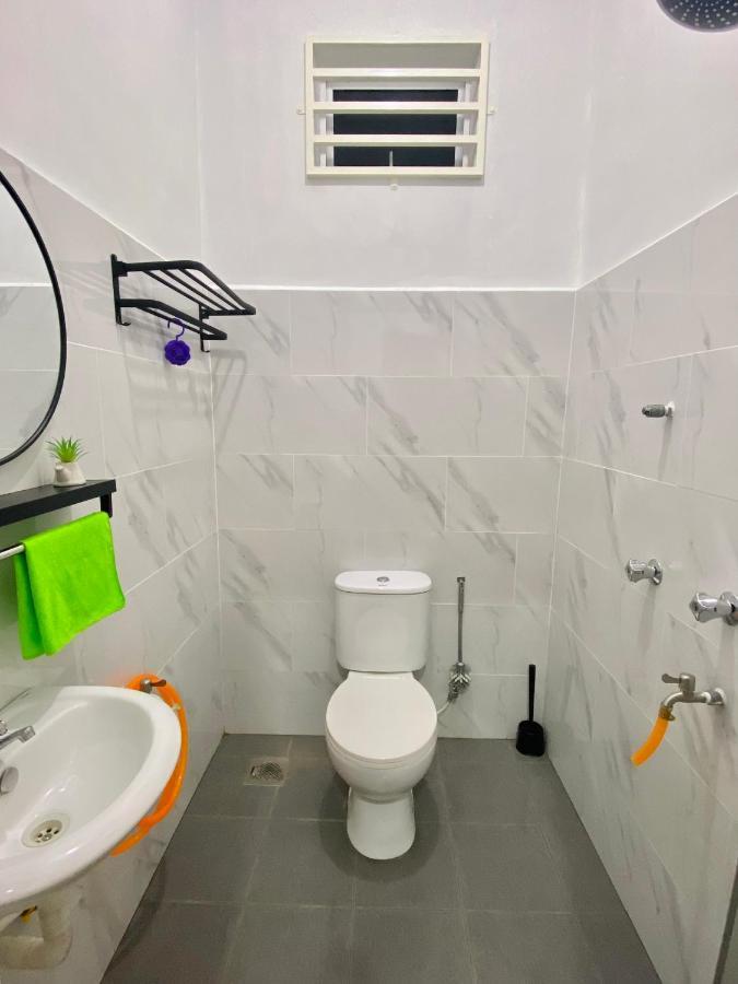 De Jara Guesthouse Dungun For Malay Экстерьер фото