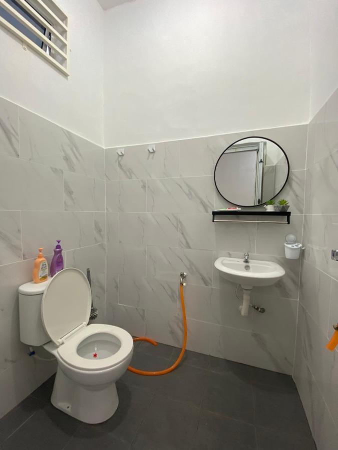 De Jara Guesthouse Dungun For Malay Экстерьер фото