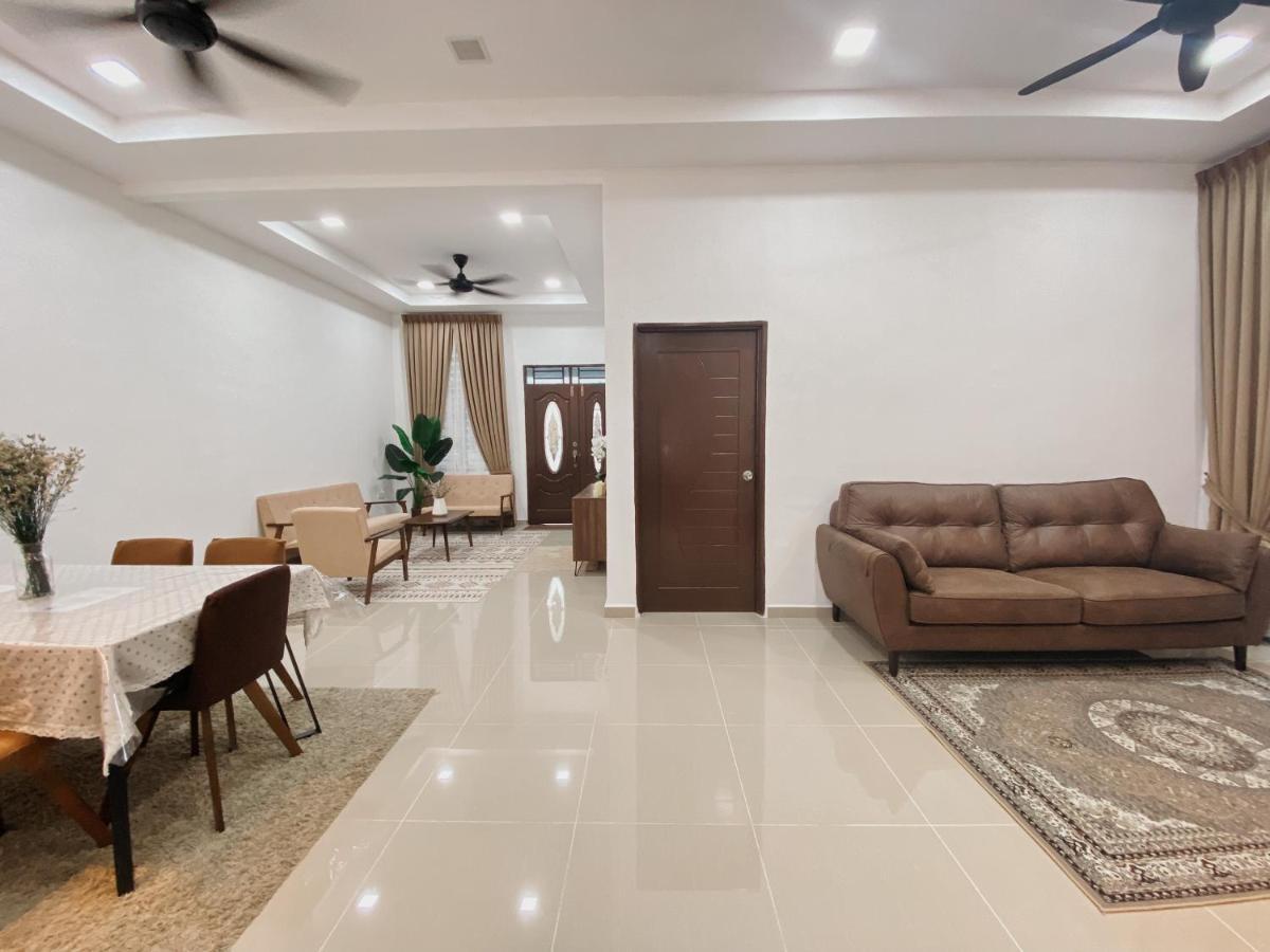 De Jara Guesthouse Dungun For Malay Экстерьер фото