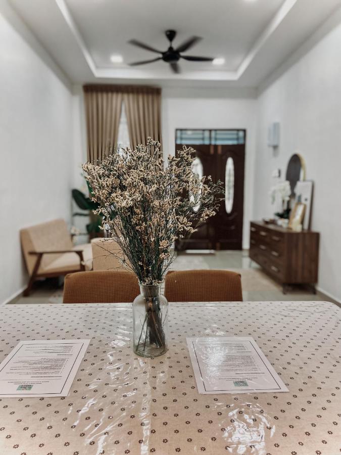 De Jara Guesthouse Dungun For Malay Экстерьер фото